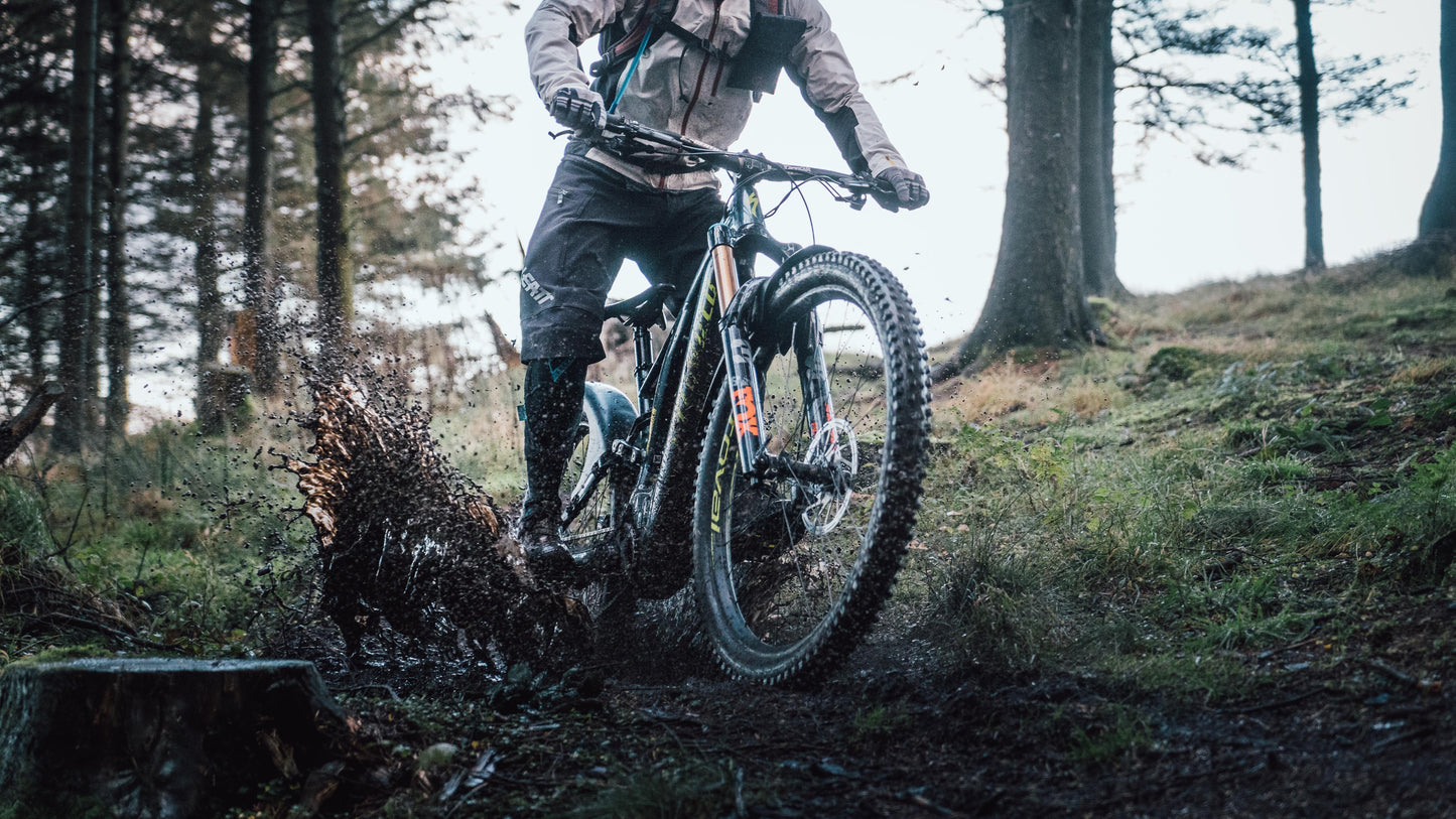 Mudhugger EVO Bolt-On (LONG) - DEFAULT FOX